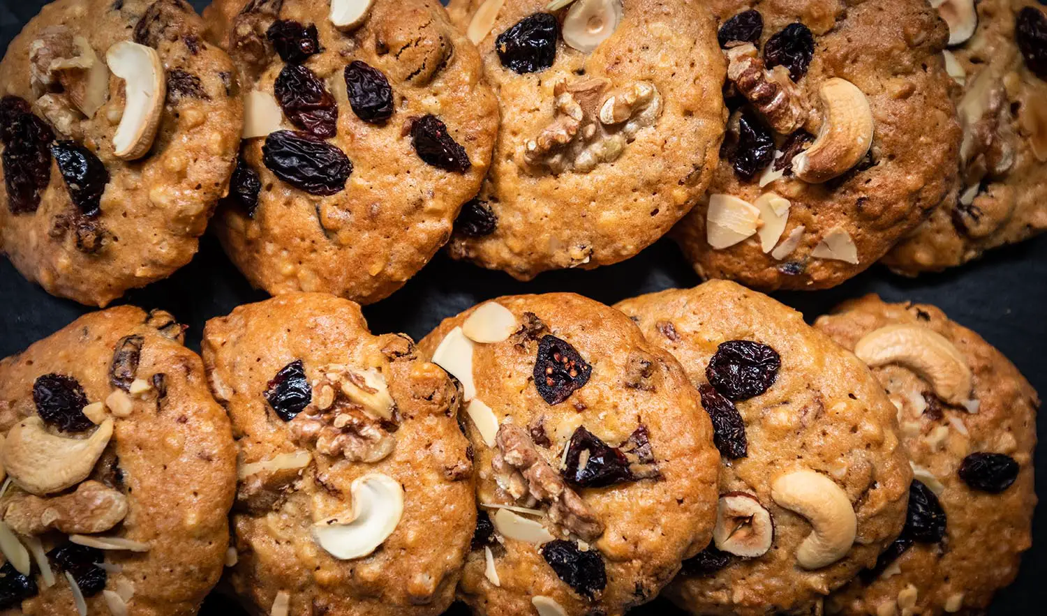 Cookies With Nuts And Raisins Recipe