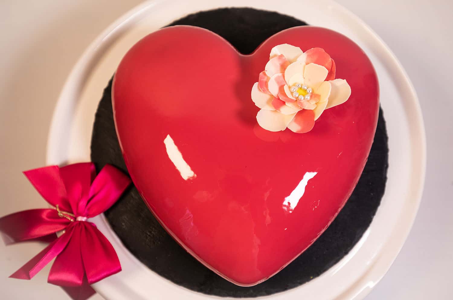 RASPBERRY, CHOCOLATE AND MASCARPONE MOUSSE HEART-SHAPED CAKE, RECIPE